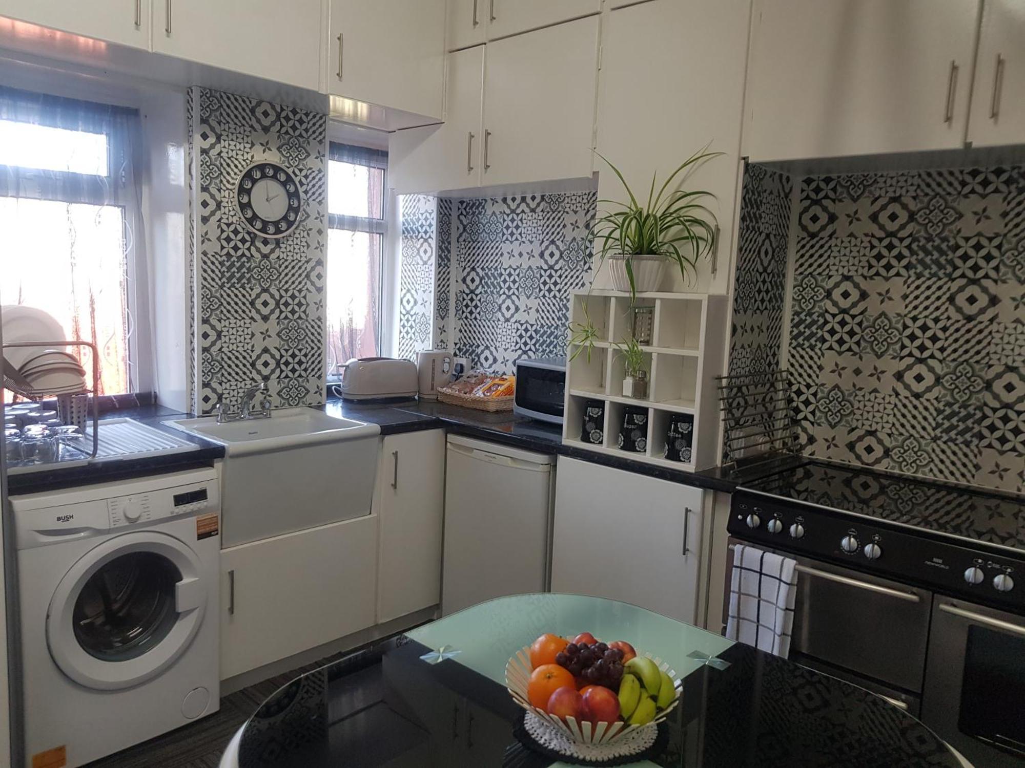 Saphire Glasgow Apartments Giffnock Bagian luar foto