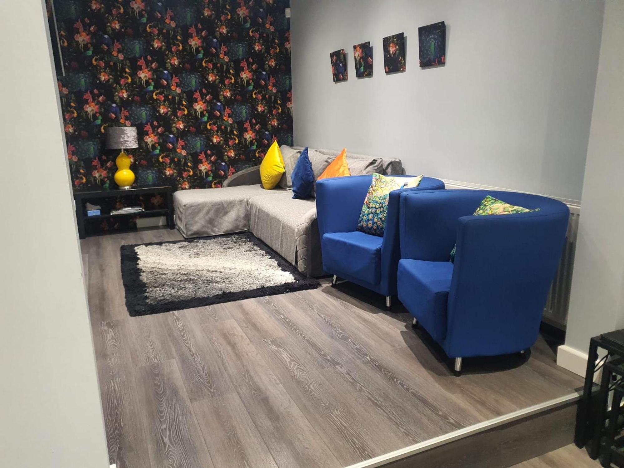 Saphire Glasgow Apartments Giffnock Bagian luar foto
